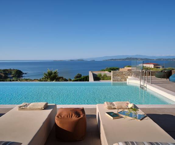 Eagles Villas Pool (3)