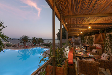 Eagles Resort Chalkidiki Washi Restaurant by the pool