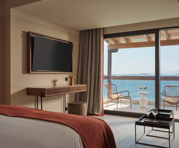 Deluxe Junior Suite Sea Front (1)