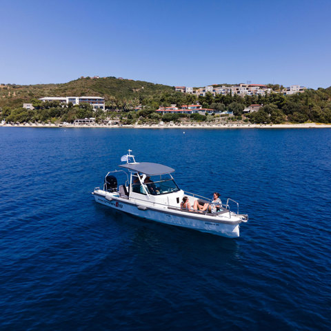 Eagles Resort Chalkidiki Yachting Axopar