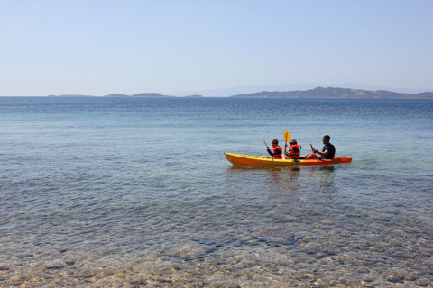 Eagles Resort Chalkidiki Kids are canoeing