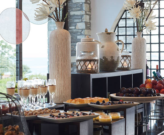 Eagles Resort Chalkidiki Melathron Restaurant sweets and fruits buffet