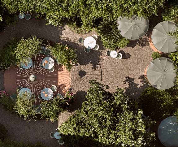Patio Bistro Exterior (1)
