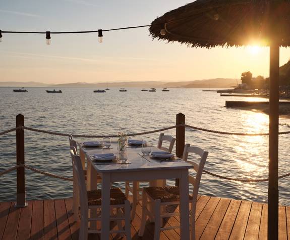 Armyra Restaurant (3)