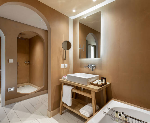 Eagles Palace Resort Chalkidiki Presidential Bungalow bathroom