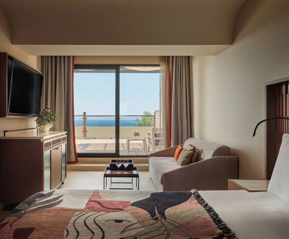 Deluxe Junior Suite Sea View (2)