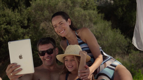 Eagles Resort Chalkidiki family enjoying their vacations