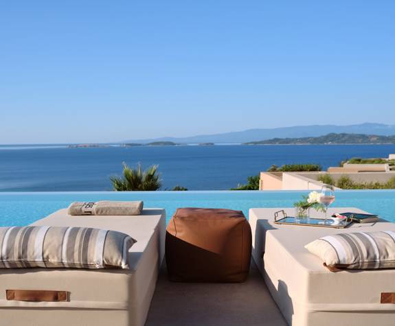 Eagles Villas Pool (1)