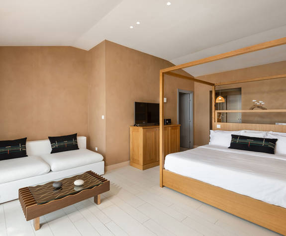 Eagles Palace Resort Chalkidiki Presidential Bungalow large bedroom with double bed